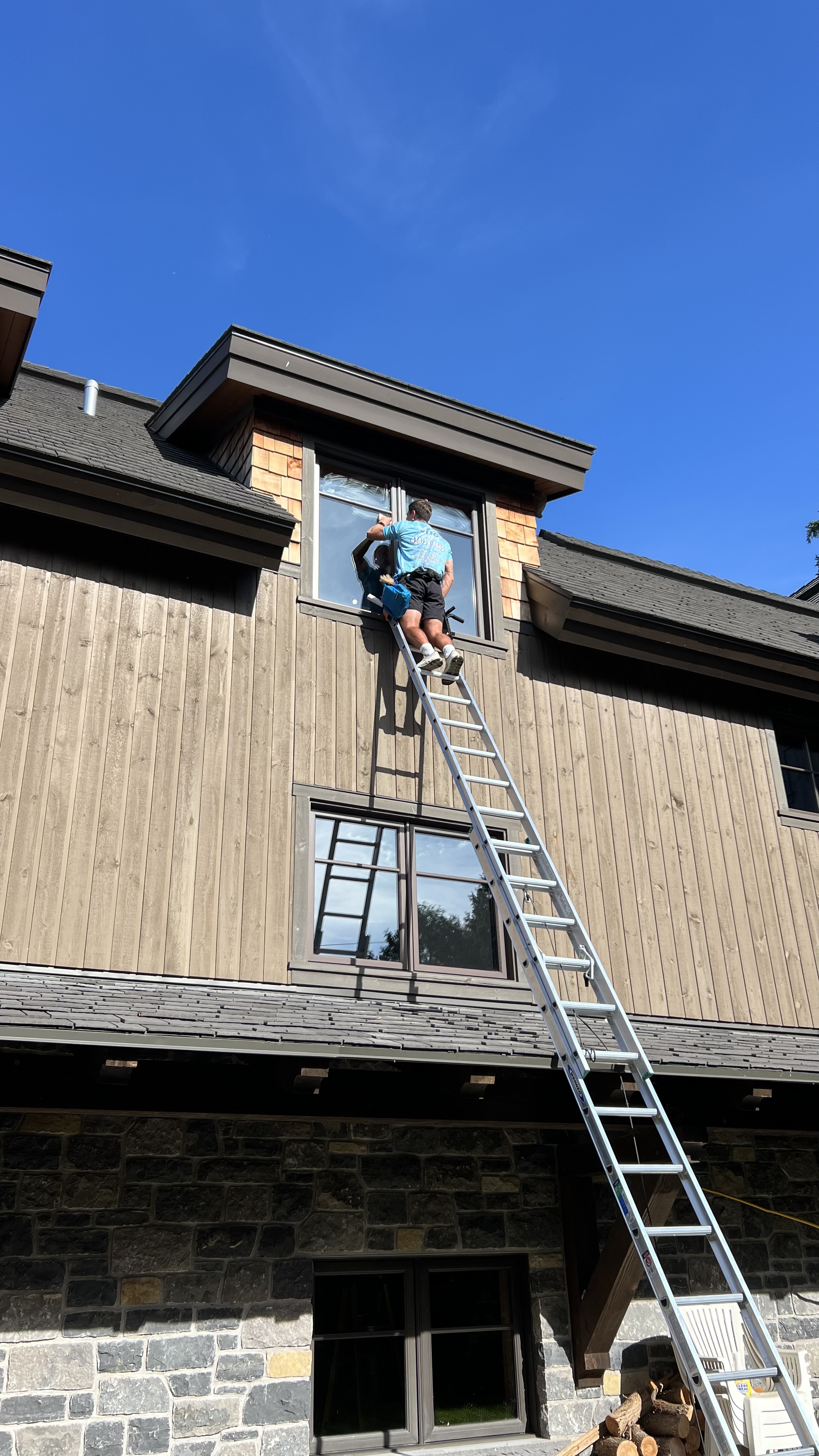 NETTOYAGE À LA MAIN